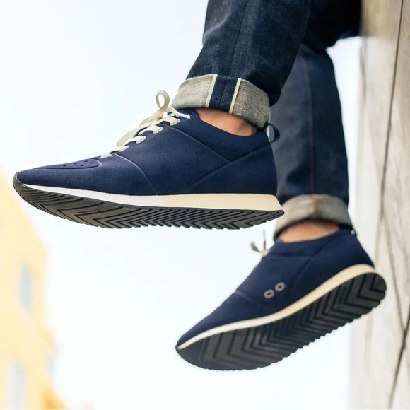 Native Cornell Lace Up Sneakers, size 38 - Picture 1 of 8